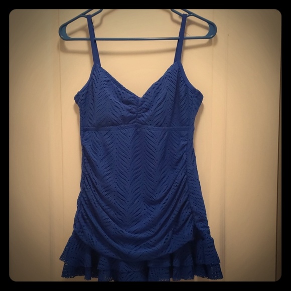 Bathing suits - Picture 1 of 3